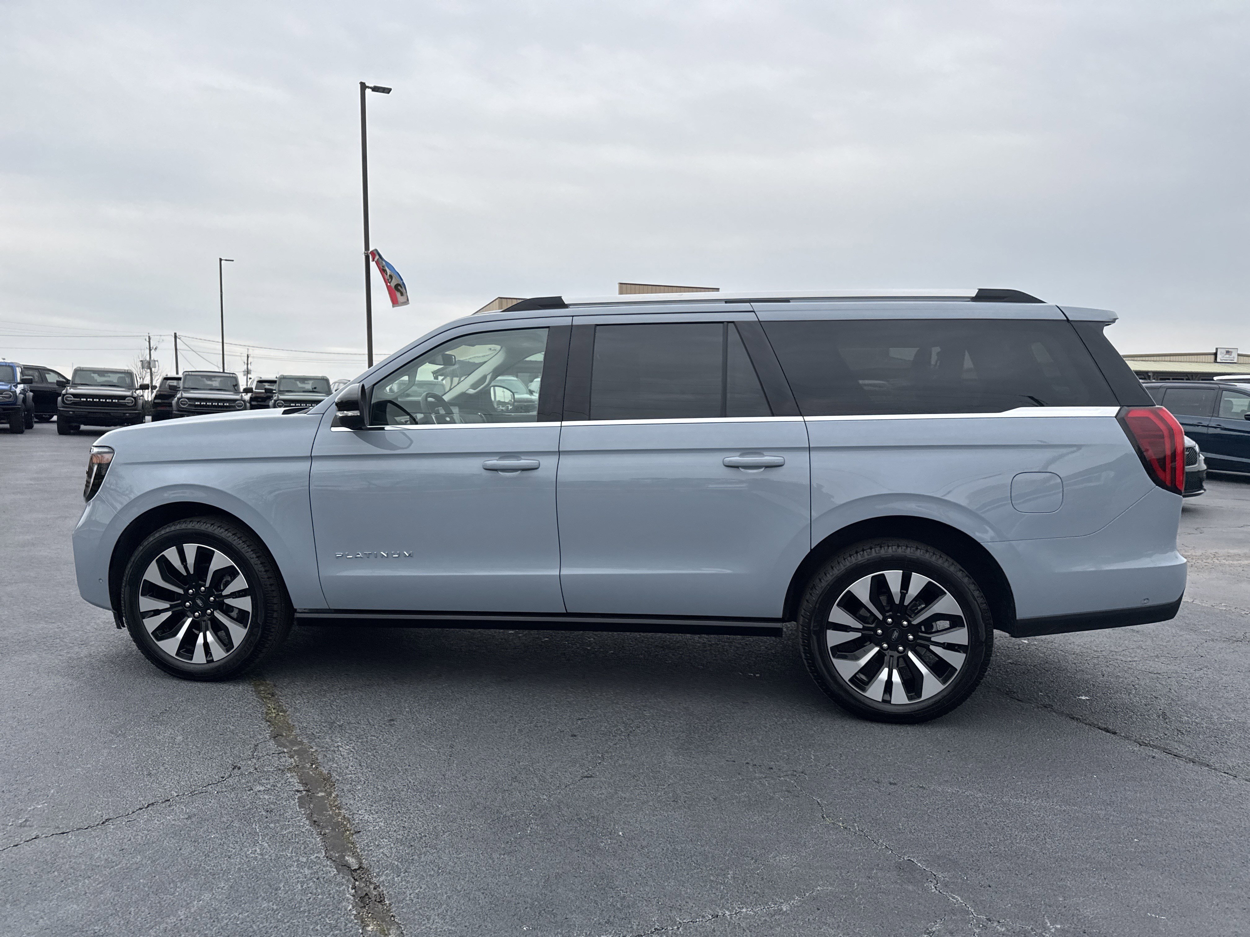Certified 2025 Ford Expedition Max Platinum w/ Driver's Package image 8