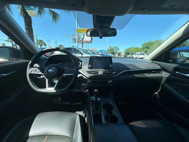 Used 2022 Nissan Altima 2.5 SR FWD image 16