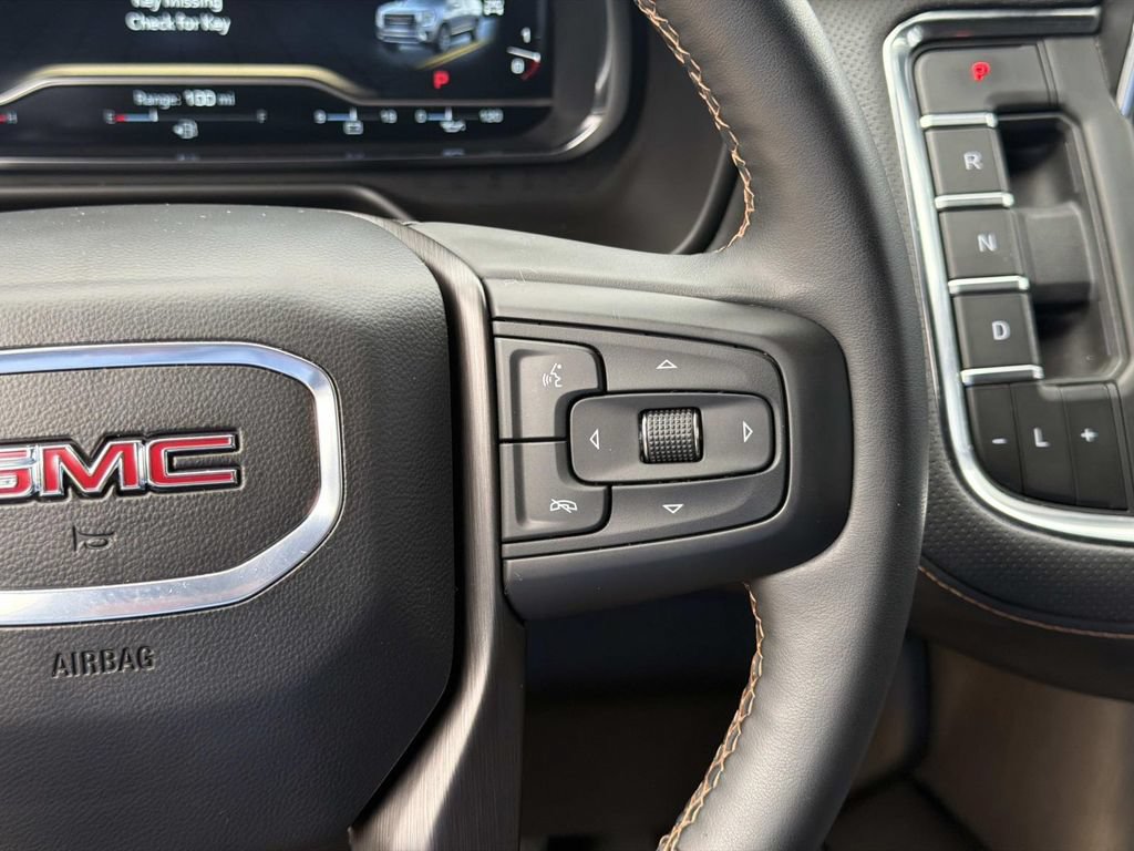 Used 2024 GMC Yukon AT4 AWD/4WD image 27