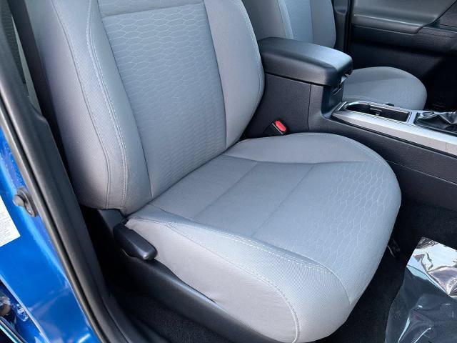 Used 2018 Toyota Tacoma SR5 AWD/4WD image 22