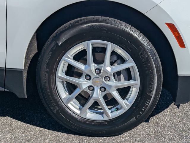 Used 2023 Chevrolet Equinox LS image 11