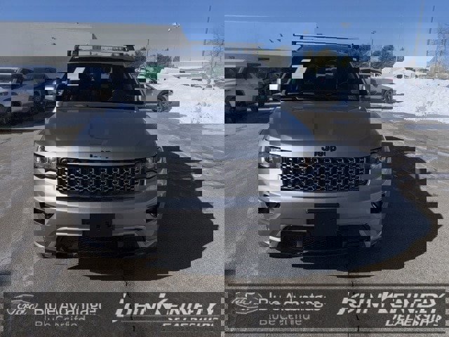 Used 2017 Jeep Grand Cherokee Altitude image 7