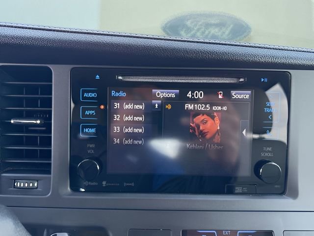 Used 2017 Toyota Sienna XLE w/ XLE Navigation Package AWD/4WD image 25