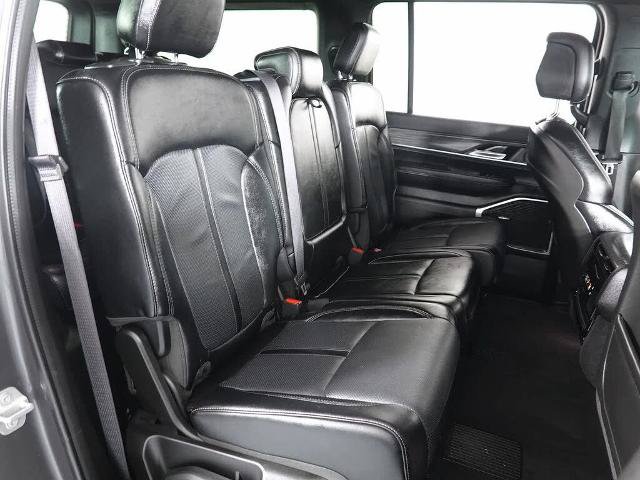 Used 2024 Jeep Wagoneer Series II w/ Flexible Seating Group AWD/4WD image 19