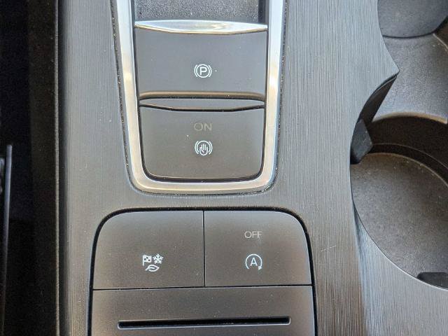 Certified 2025 Ford Escape Active AWD/4WD image 24