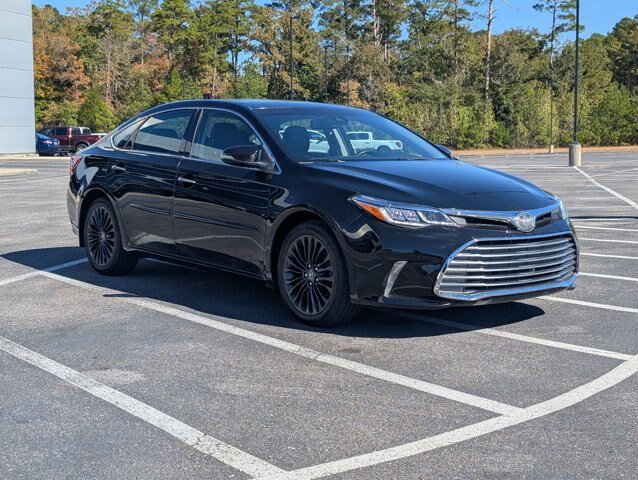 Used 2018 Toyota Avalon Touring FWD image 7