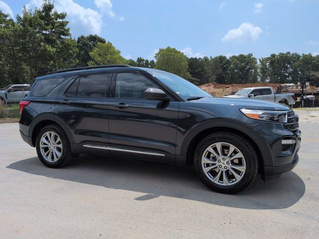 Certified 2023 Ford Explorer XLT w/ Equipment Group 202A RWD image 2