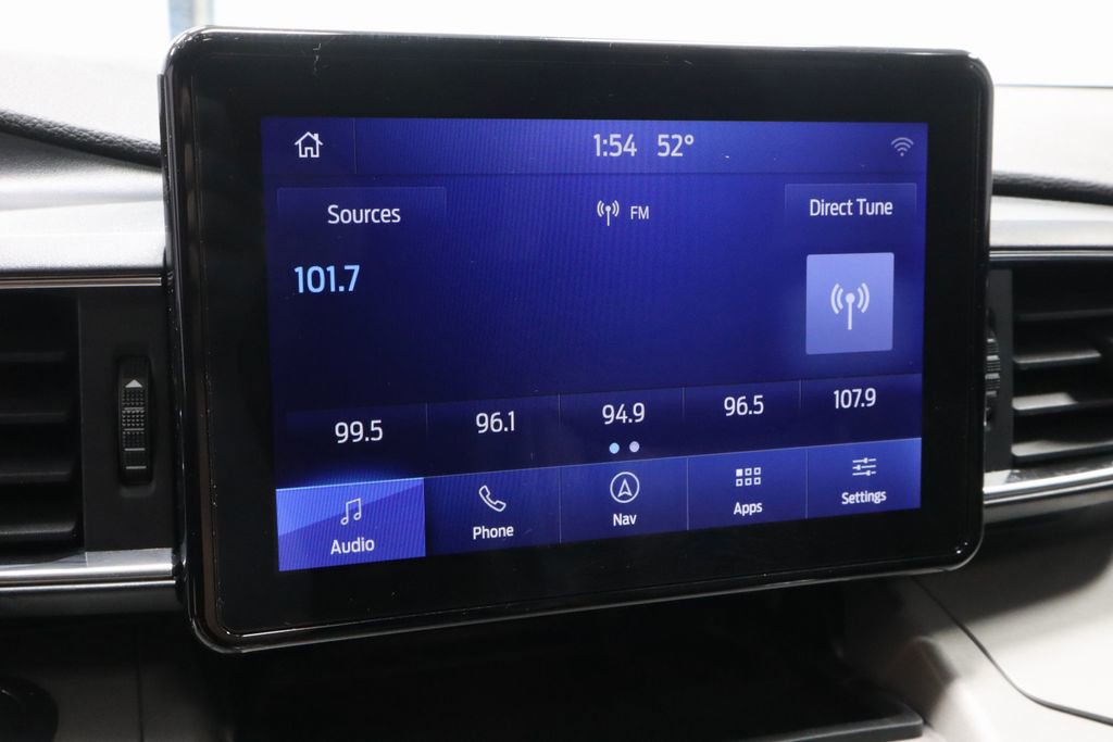 Certified 2023 Ford Explorer XLT w/ Equipment Group 202A AWD/4WD image 3