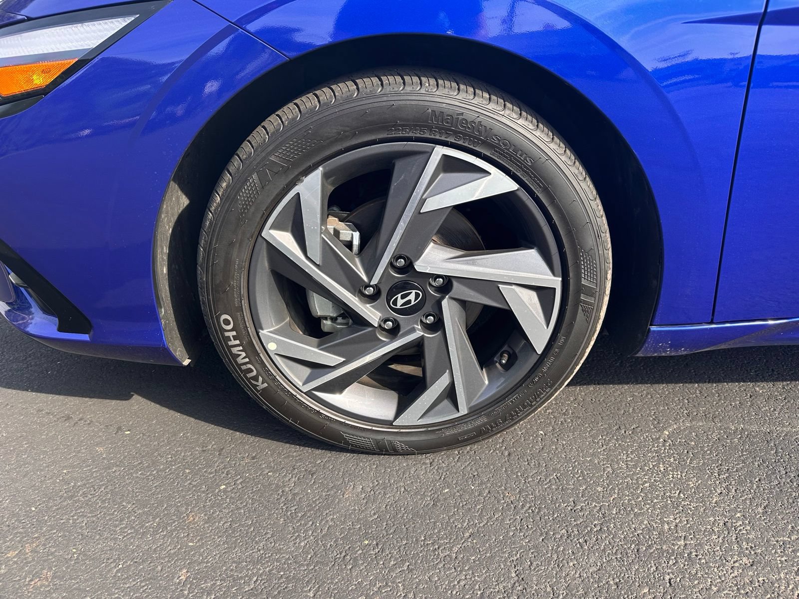 Used 2025 Hyundai Elantra SEL FWD image 9