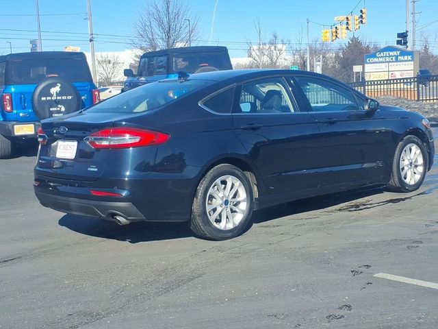 Certified 2020 Ford Fusion SE image 4