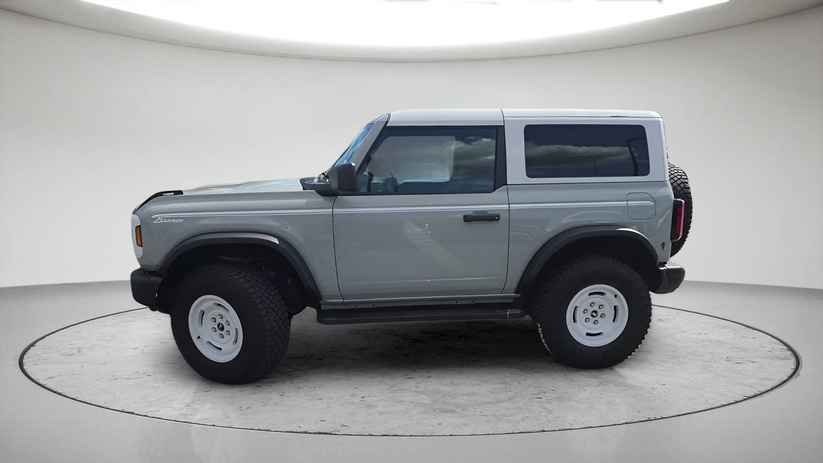 Certified 2024 Ford Bronco Heritage Edition AWD/4WD image 11