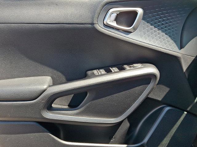 Used 2020 Kia Soul GT-Line w/ GT 2.0L Power Sunroof Package FWD image 12