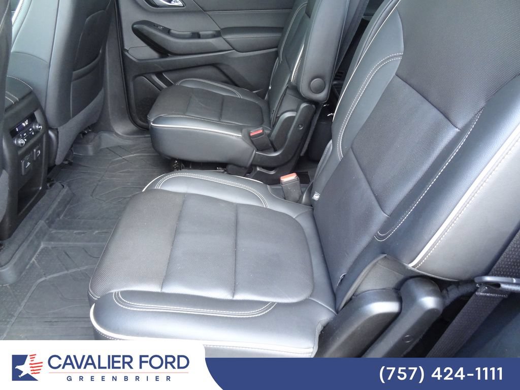 Used 2023 Chevrolet Traverse Premier w/ Redline Edition AWD/4WD image 9