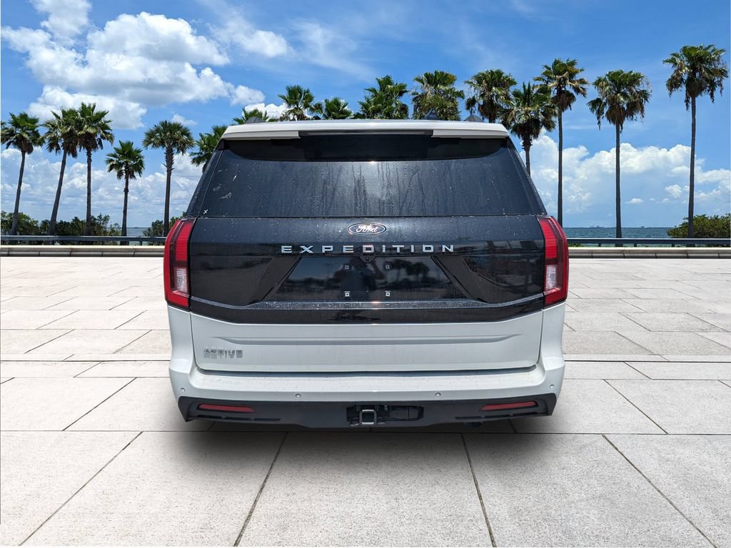 Certified 2025 Ford Expedition Active AWD/4WD image 6