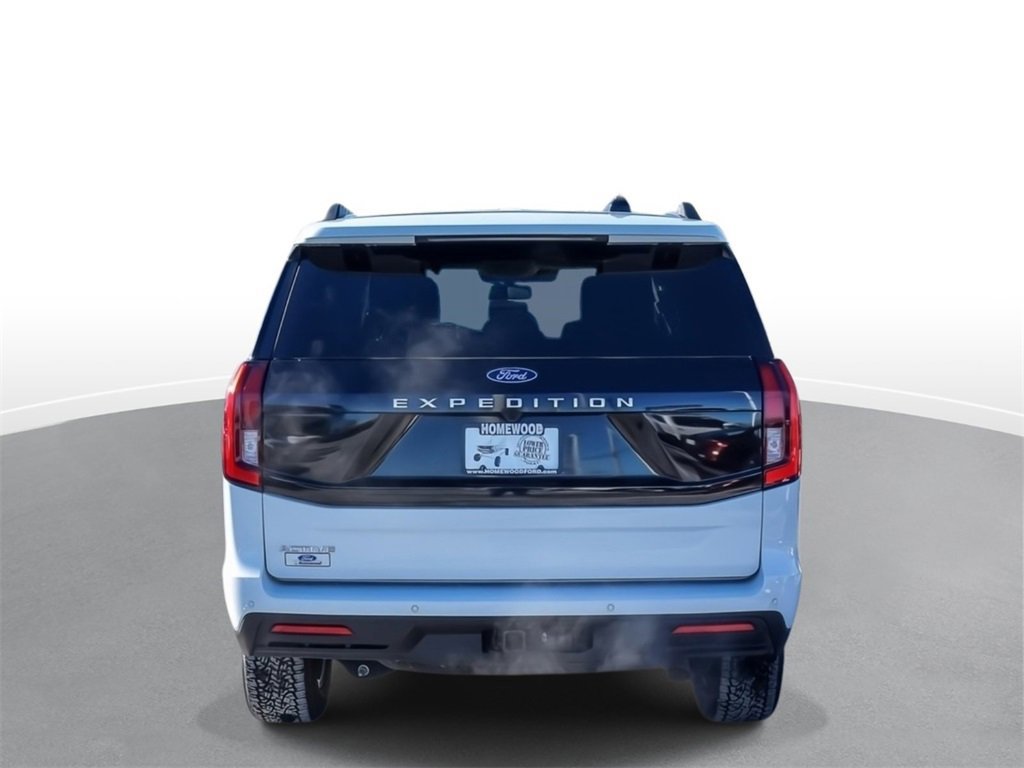 Certified 2025 Ford Expedition Active image 4