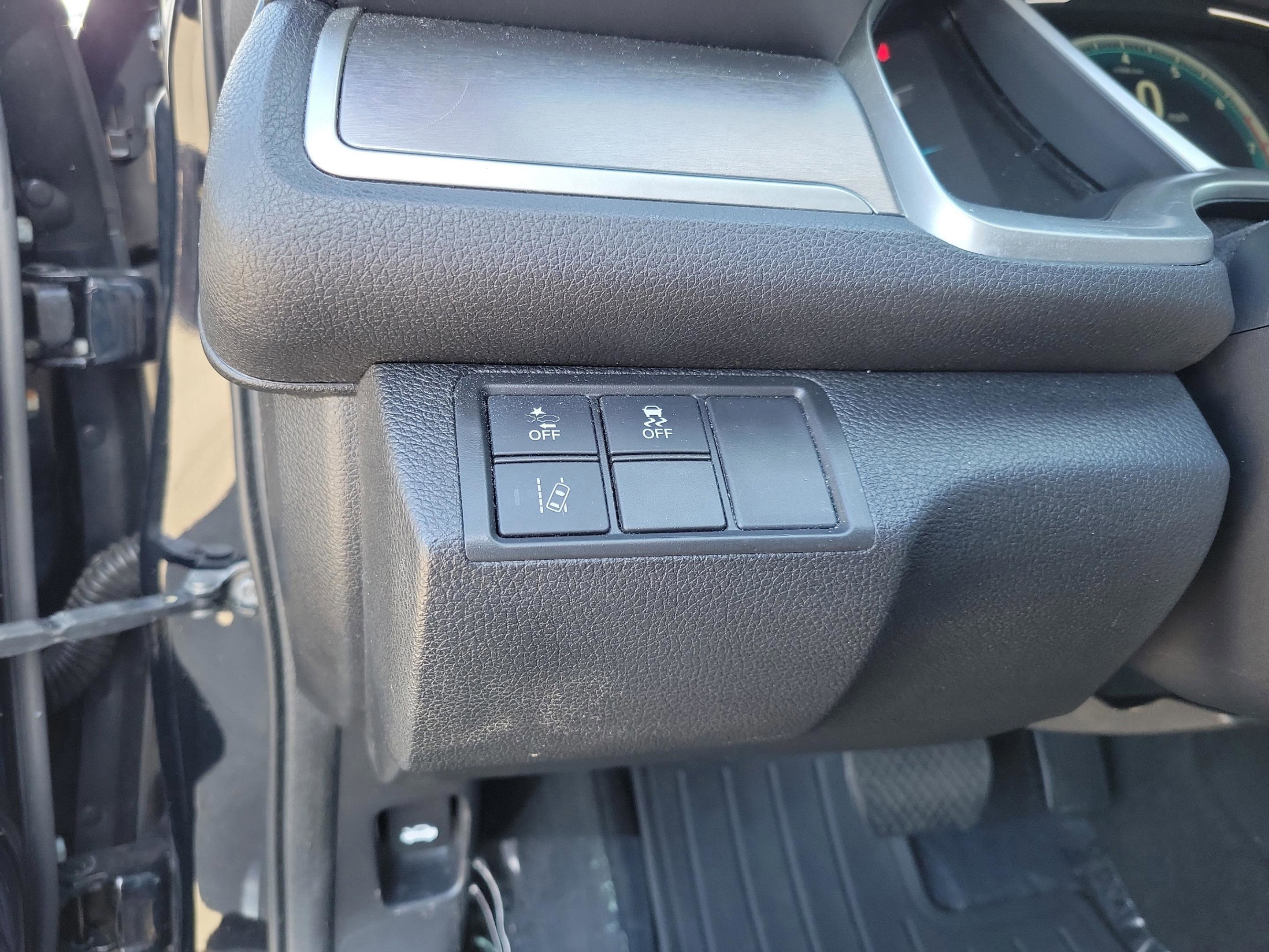 Used 2017 Honda Civic Touring image 10