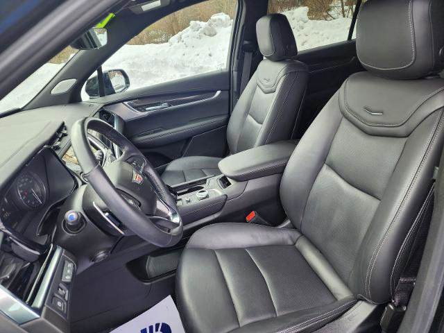 Used 2024 Cadillac XT6 Sport w/ LPO, Onyx Lite Package image 12