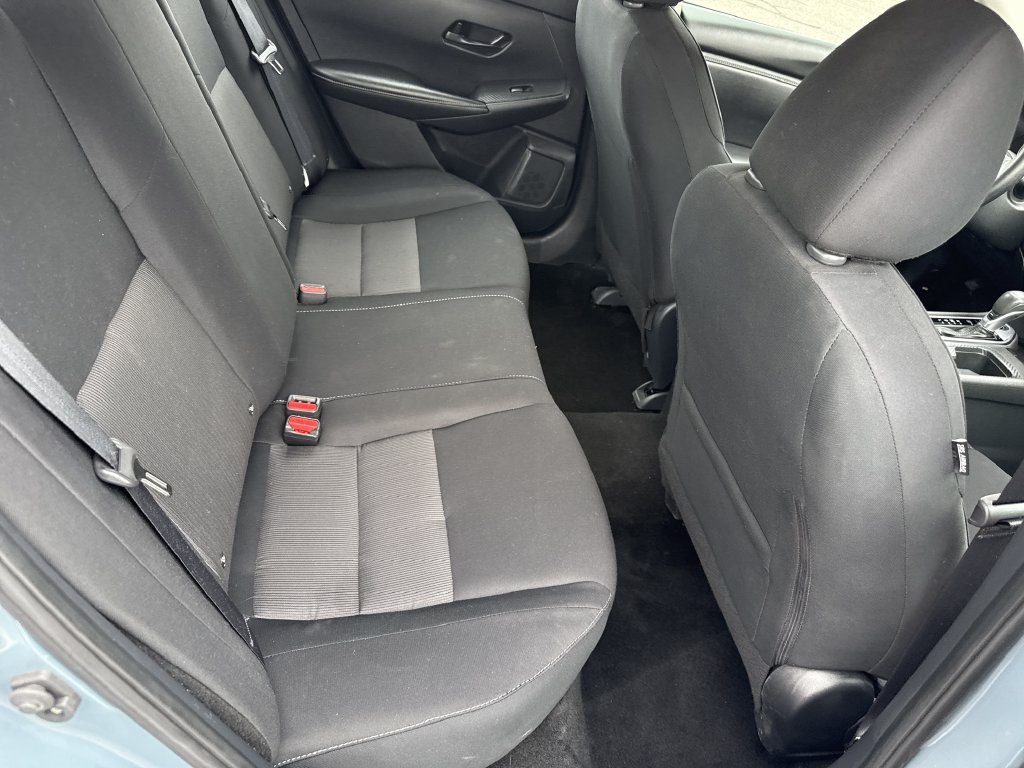 Used 2025 Nissan Sentra SV FWD image 13