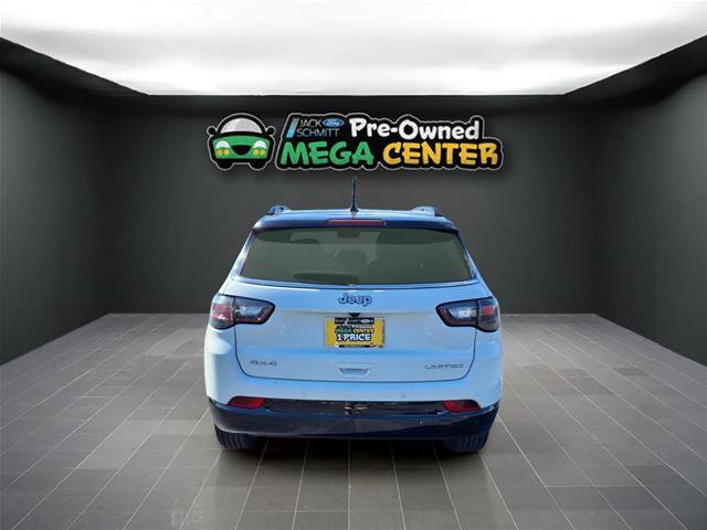 Used 2025 Jeep Compass Limited w/ Elite Group AWD/4WD image 23