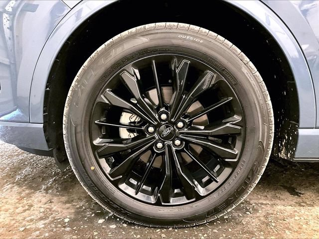 Certified 2023 Ford Escape ST-Line Elite AWD/4WD image 8