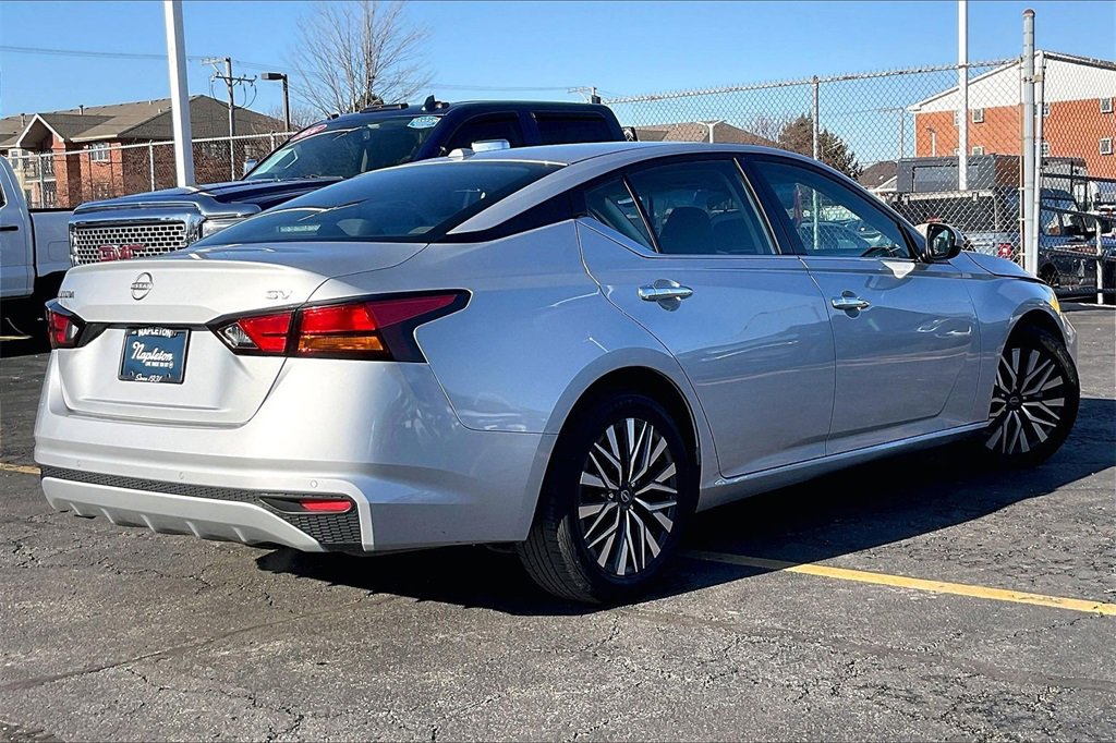 Used 2023 Nissan Altima 2.5 SV image 11