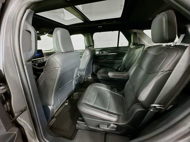 Certified 2025 Ford Explorer ST AWD/4WD image 32