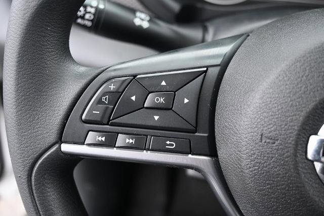 Used 2018 Nissan Kicks SV image 29