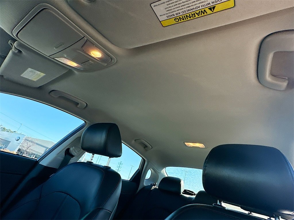 Used 2019 Kia Optima EX image 11