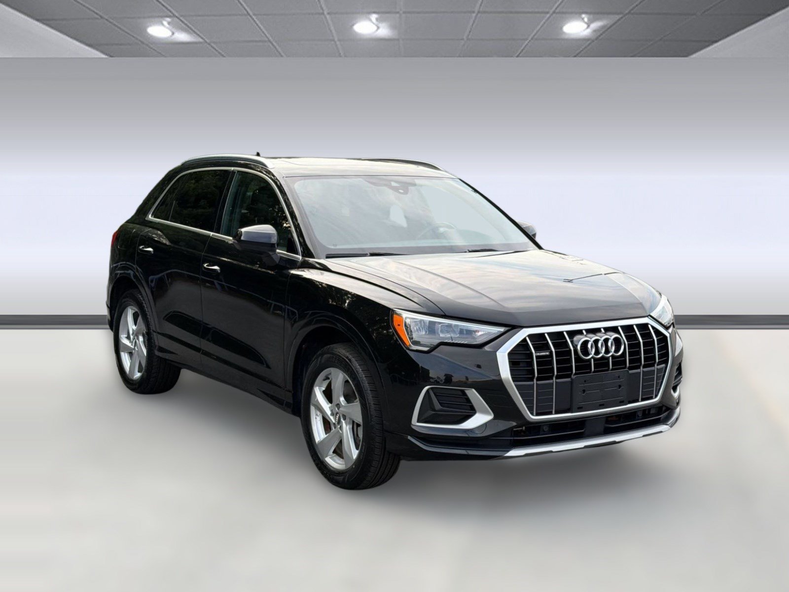 Used 2020 Audi Q3 2.0T Premium w/ Convenience Package AWD/4WD image 7