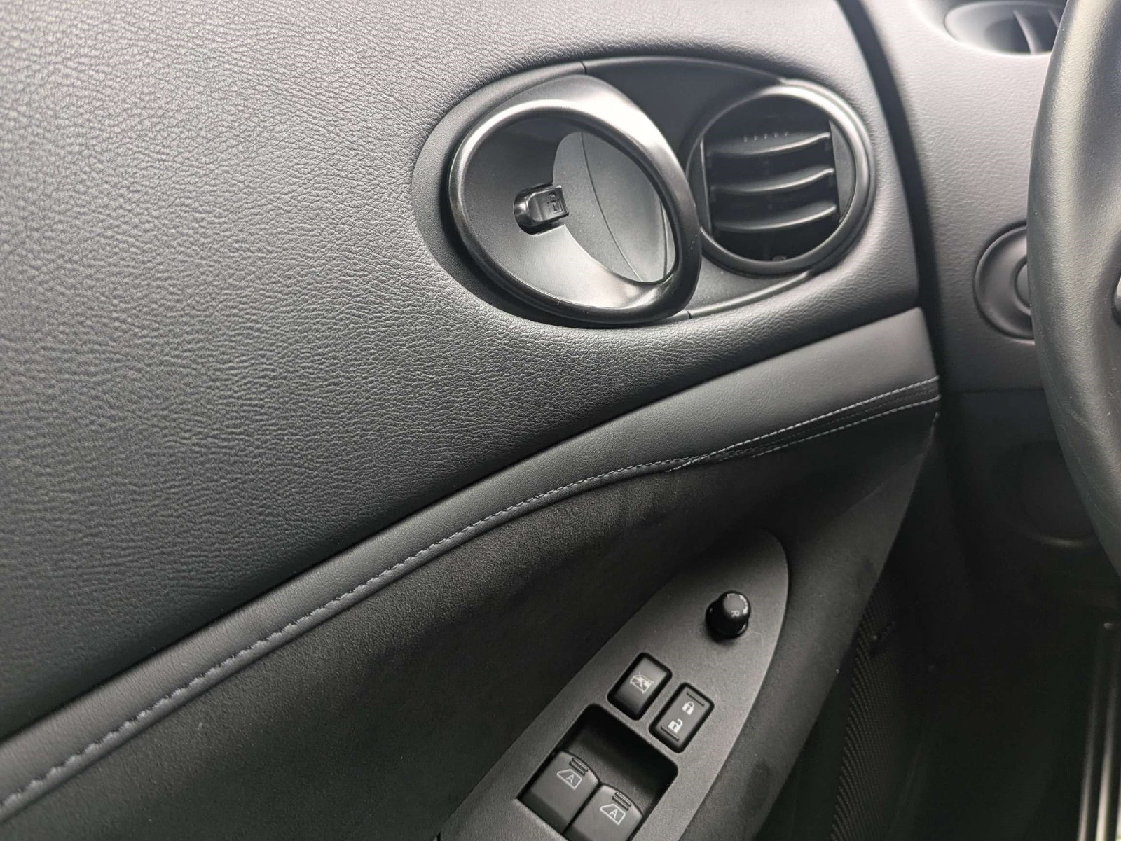 Used 2025 Nissan Z Performance RWD image 25