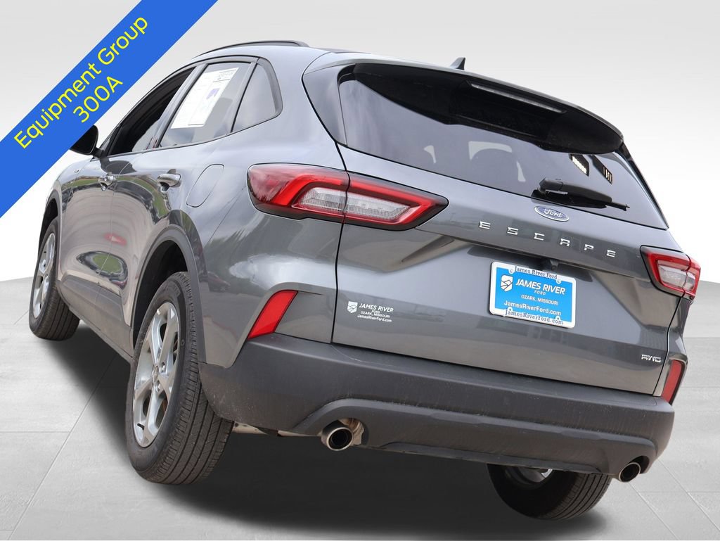 Certified 2025 Ford Escape ST-Line AWD/4WD image 4
