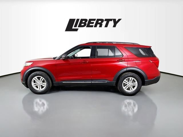 Certified 2022 Ford Explorer XLT w/ Equipment Group 202A image 2