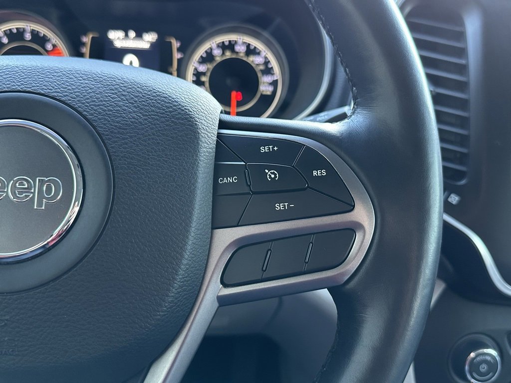 Used 2021 Jeep Cherokee Latitude Plus image 25