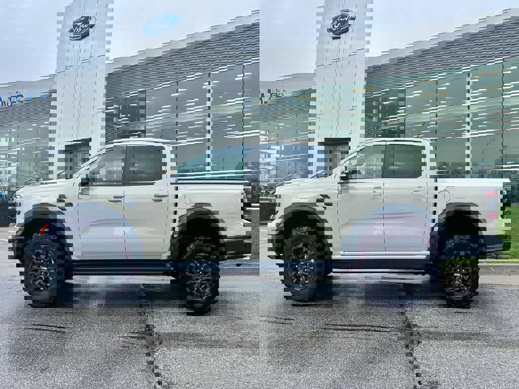 Certified 2025 Ford Ranger Raptor AWD/4WD image 5