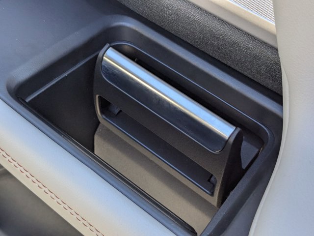 Certified 2025 Ford Expedition Active image 38