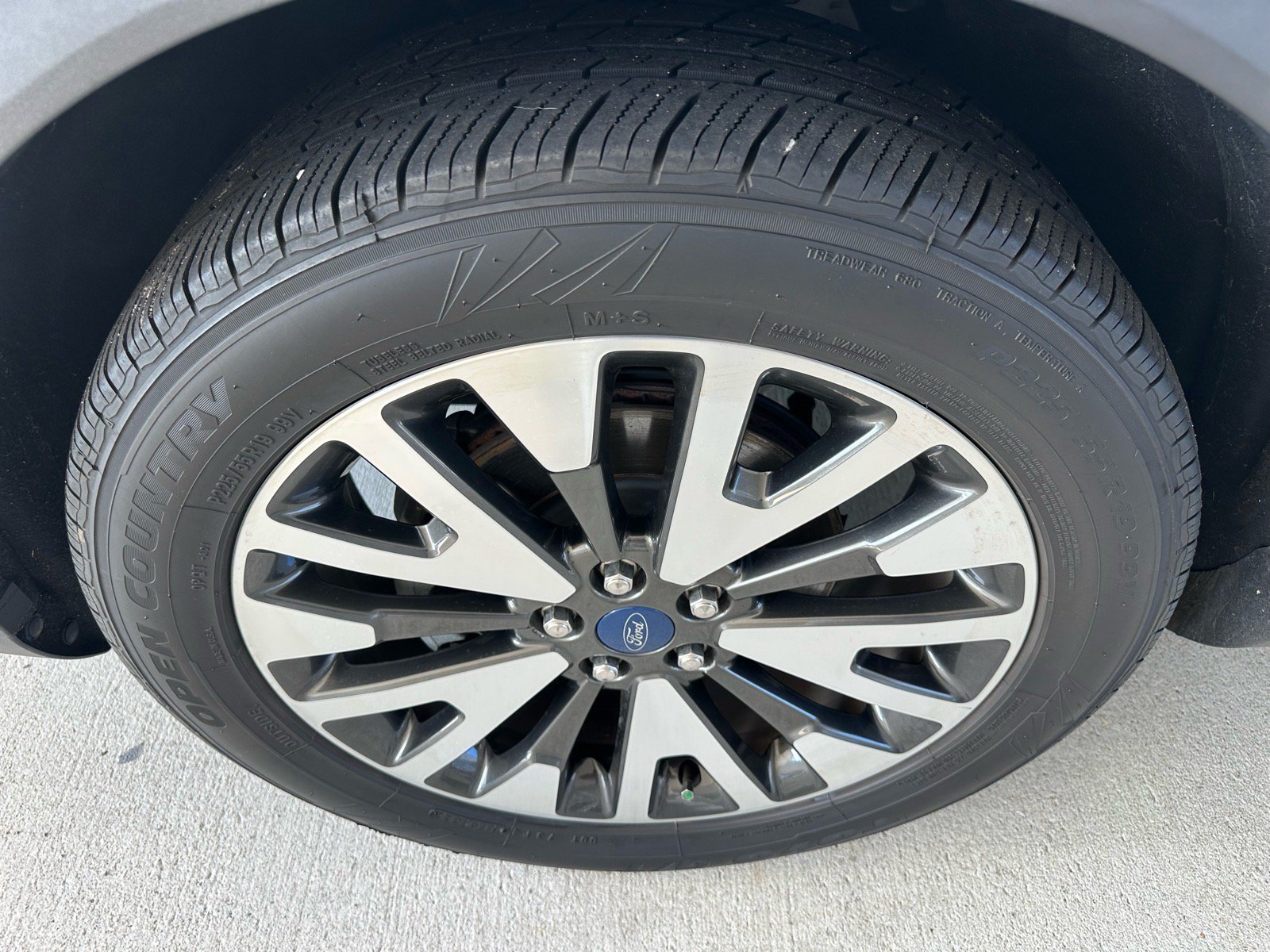 Certified 2020 Ford Escape Titanium AWD/4WD image 7