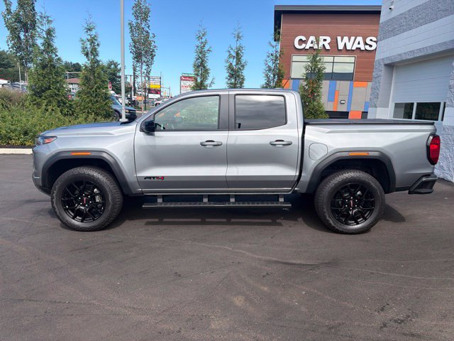 Used 2025 GMC Canyon AT4 AWD/4WD image 3