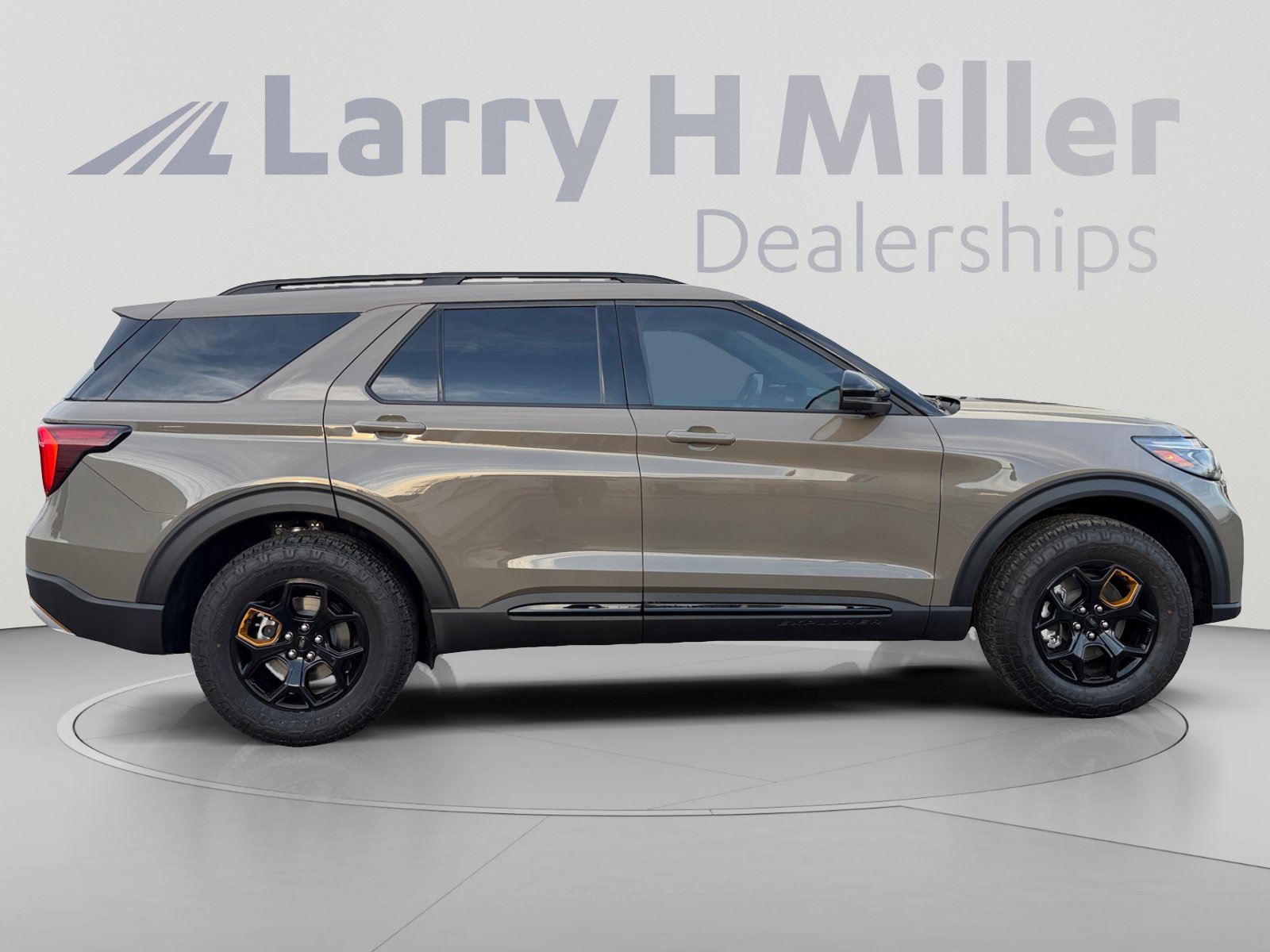 Certified 2026 Ford Explorer Tremor w/ Tremor Ultimate Package AWD/4WD image 6