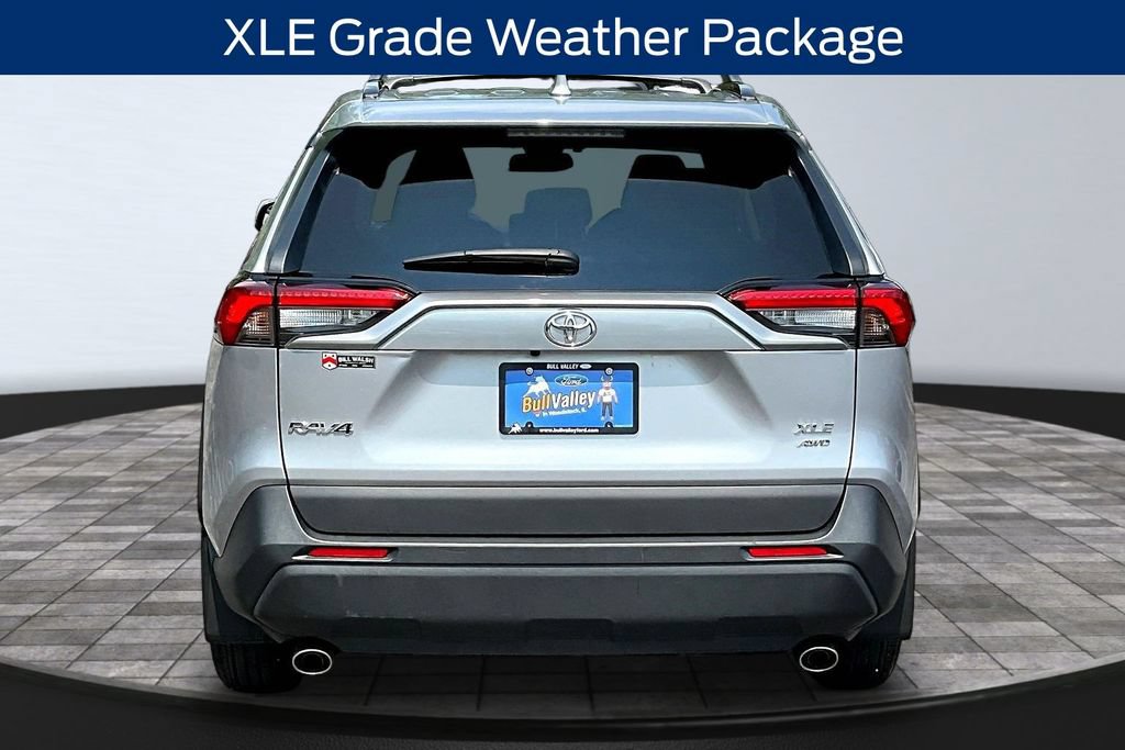 Used 2021 Toyota RAV4 XLE w/ Convenience Package AWD/4WD image 5