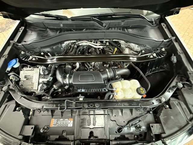 Certified 2020 Ford Explorer Platinum w/ Premium Technology Package image 27