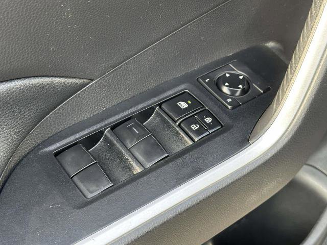 Used 2021 Toyota RAV4 XLE AWD/4WD image 24
