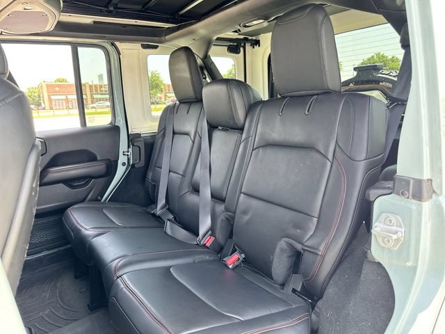 Used 2024 Jeep Wrangler Unlimited Rubicon AWD/4WD image 22