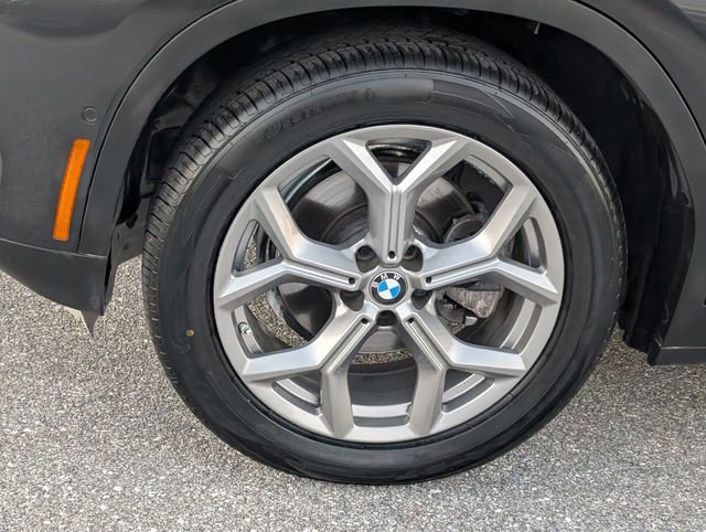 Used 2024 BMW X3 sDrive30i w/ Convenience Package RWD image 4