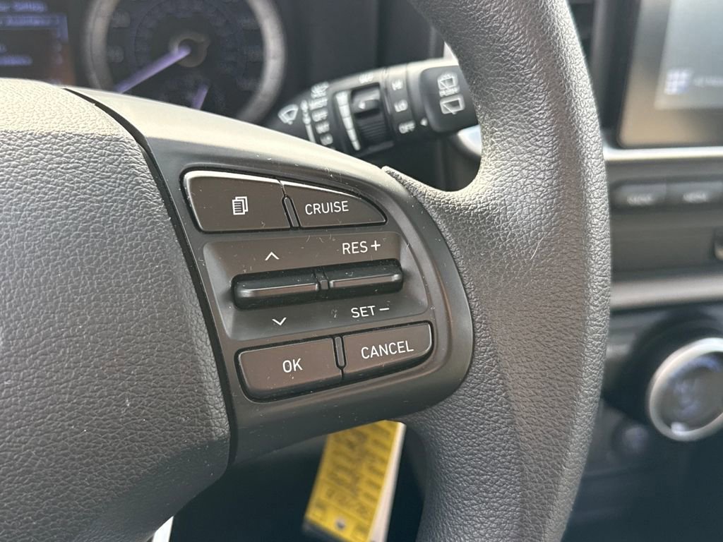 Used 2020 Hyundai Venue SEL image 19