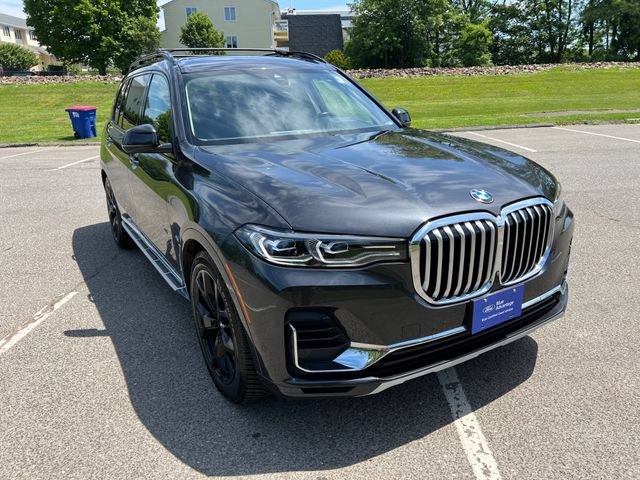 Used 2022 BMW X7 xDrive40i w/ Cold Weather Package AWD/4WD image 2