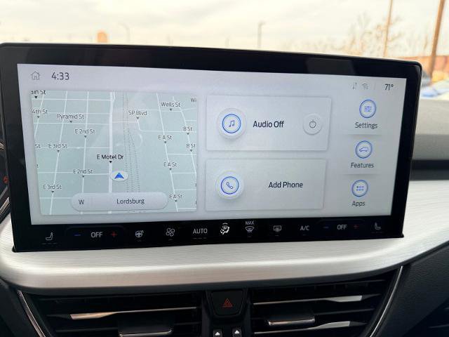 Certified 2024 Ford Escape SE w/ PHEV Premium Package image 18