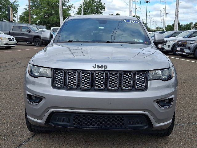 Used 2020 Jeep Grand Cherokee Altitude AWD/4WD image 2