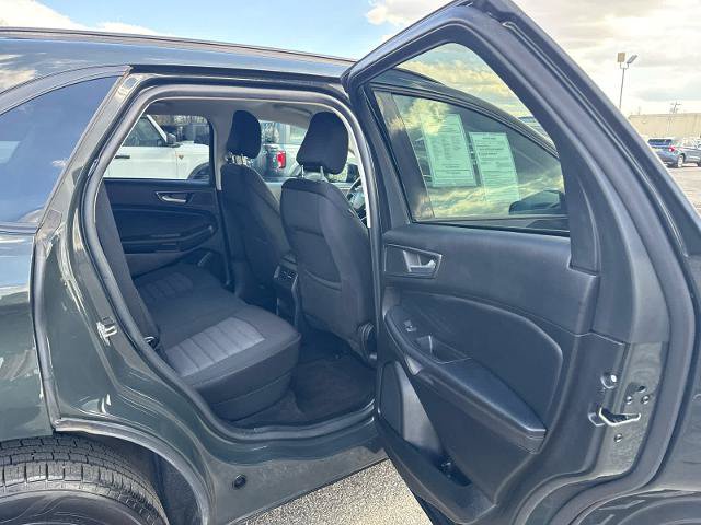 Certified 2023 Ford Edge SE w/ Black Appearance Package AWD/4WD image 9