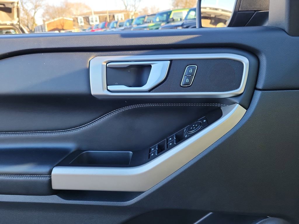 Certified 2023 Ford Explorer XLT w/ Equipment Group 202A image 18