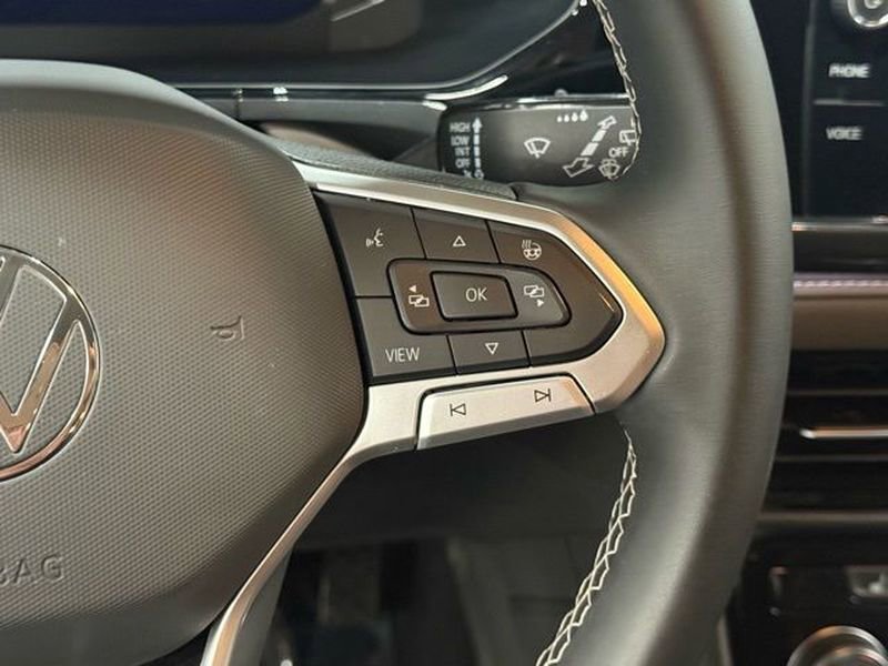 Used 2022 Volkswagen Taos SEL image 18